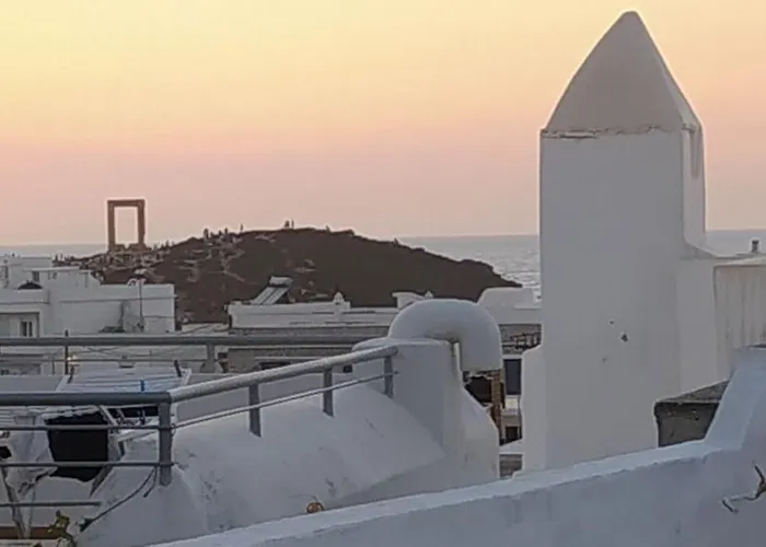 Naxion Esti - διαμονή στην παλιά χώρα της νάξου Prázdninový dům