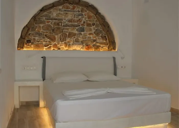 Naxion Esti - διαμονή στην παλιά χώρα της νάξου *